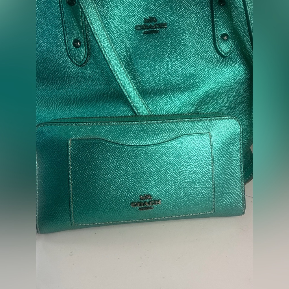 Authentic Coach Metallic Sea Green City Tote & matching Wallet - Picture 10 of 12